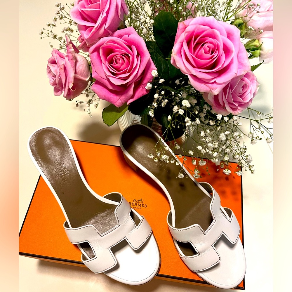 AUTHENTIC!!Hermes Oasis Sandal